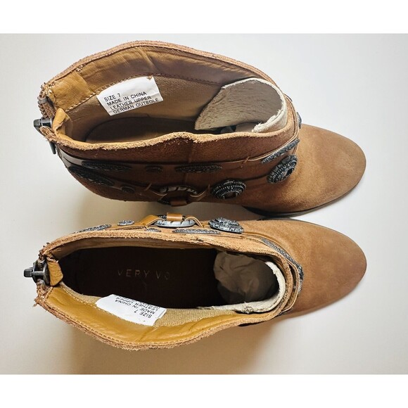 Very Volatile La Taiya Tan Suede‎ Whiskey Western Heeled Booties SIZE 7 NEW - Picture 6 of 10